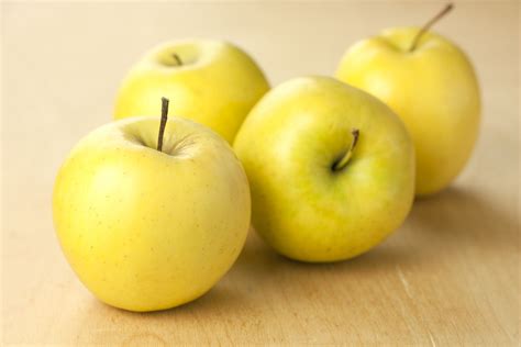 Golden Apples .